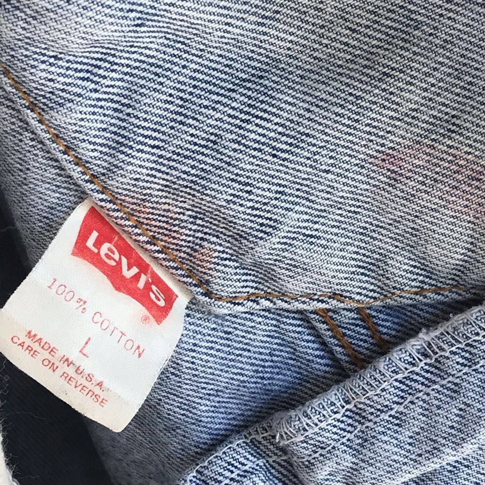VINTAGE LEVI’S DISTRESSED DENIM JACKET FROM THE LATE 80s EARLY 90s - Picture 5 of 12